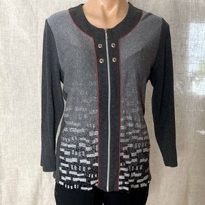 Gray lightweight long-sleeved geocentric zip up cardigan by Koren size Large